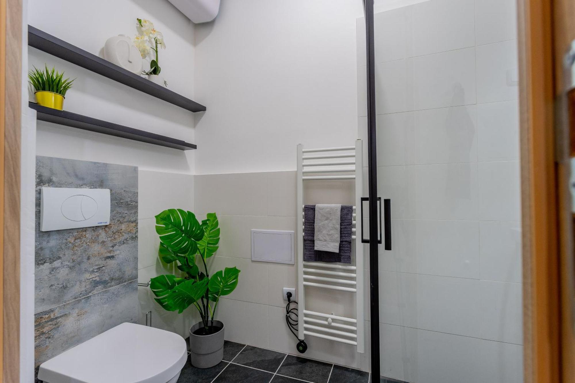 Blue Gem Studio Oasis Apartament *